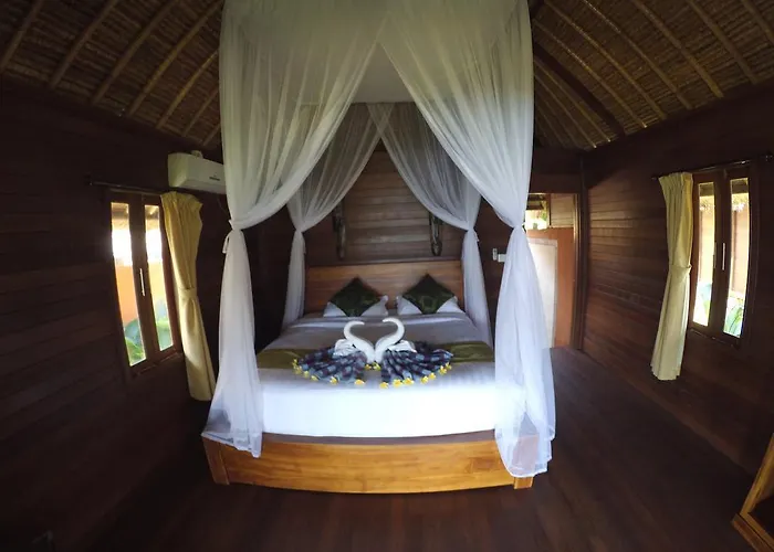 Laguna Reef Huts 4*