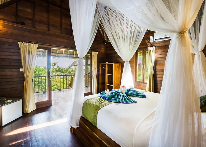 База отдыха Laguna Reef Huts Нуса-Лембонган