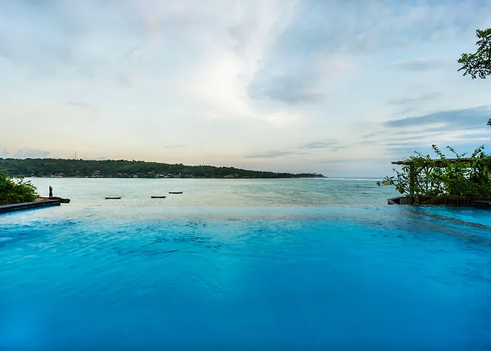 Laguna Reef Huts 4*