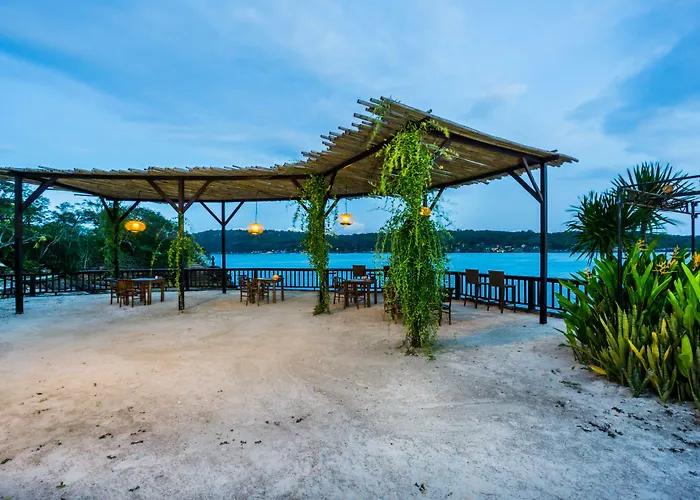 Laguna Reef Huts