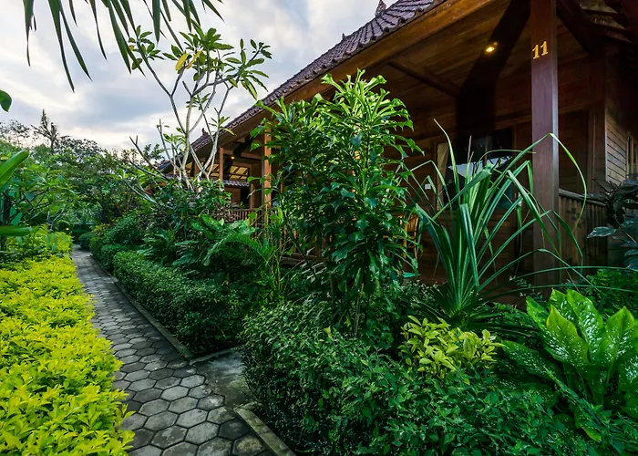 Laguna Reef Huts Нуса-Лембонган